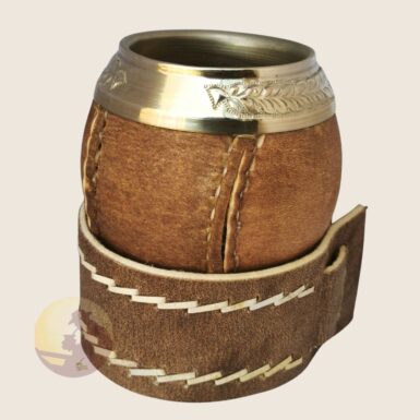 Torpedo y Posamate de Cuero Crudo con Virola Cincelada