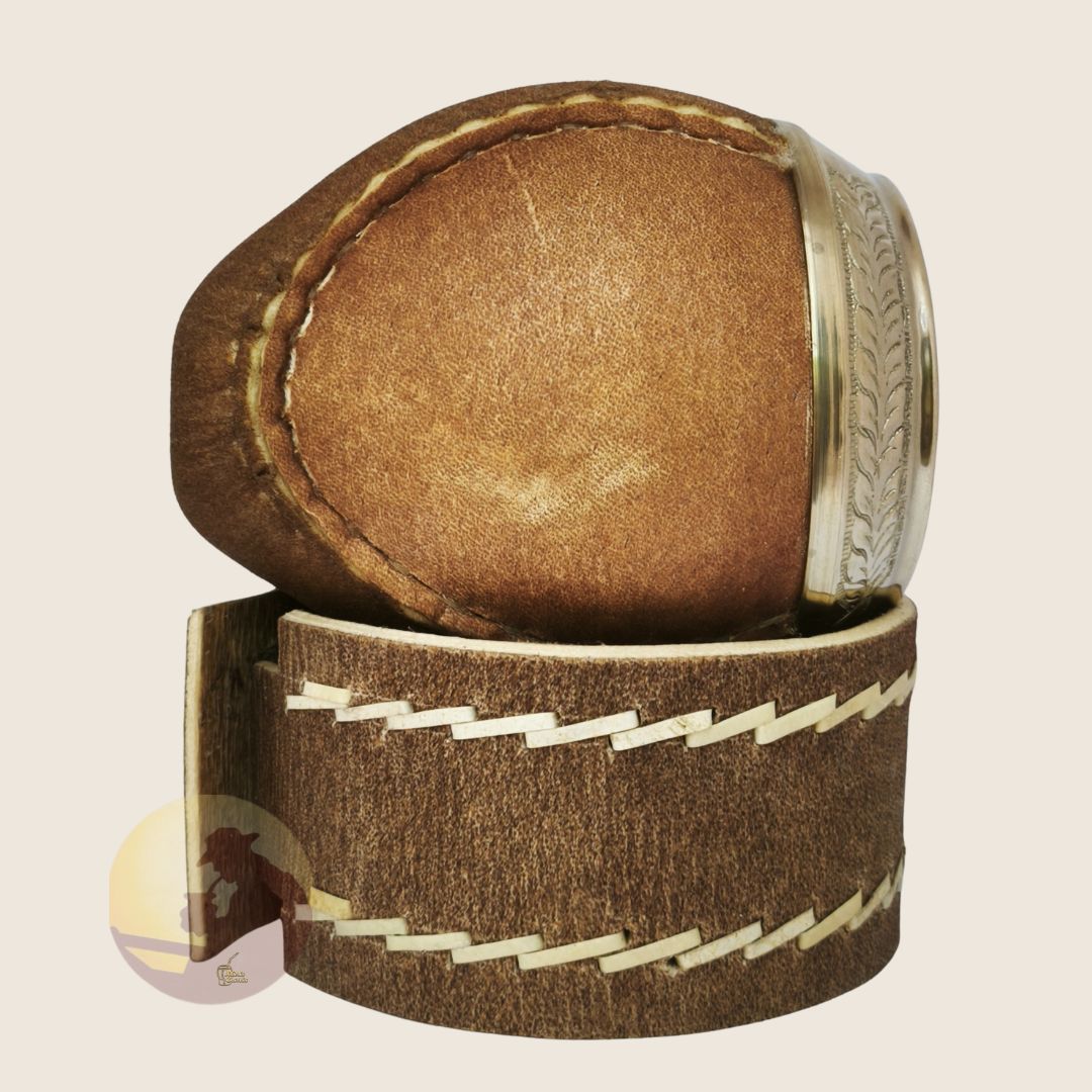 Torpedo y Posamate de Cuero Crudo con Virola Cincelada - Imagen 3