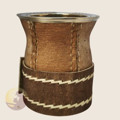 Camionero y Posamate de Cuero Crudo con Virola Cincelada